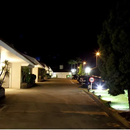 Motel-Jardin-Oleiros-Exterior