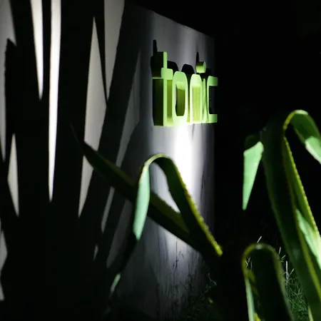 Tonic-Hotel-Lovedale-Business