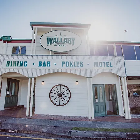Wallaby-Hotel-Mudgeeraba-Exterior