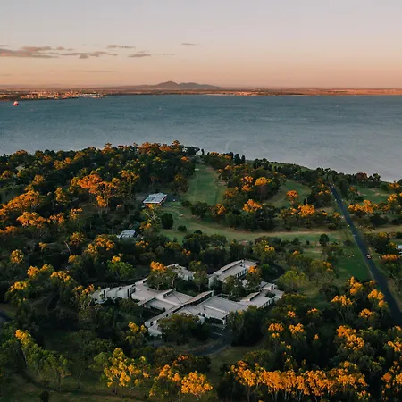 Eden-Oak-Geelong-Hotel-Skyline