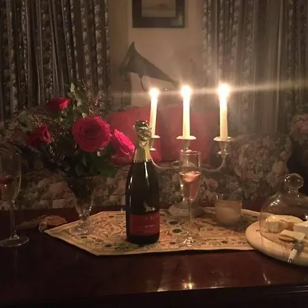 Lochinvar-House-Interior