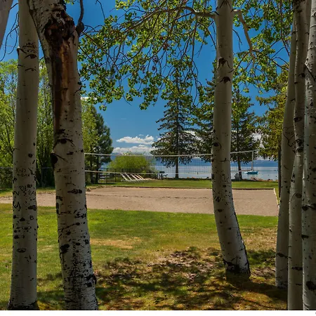 Franciscan-Lodge-Tahoe-Vista-Exterior