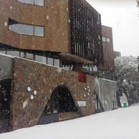 Buller-Central-Hotel-Mount-Buller-Exterior