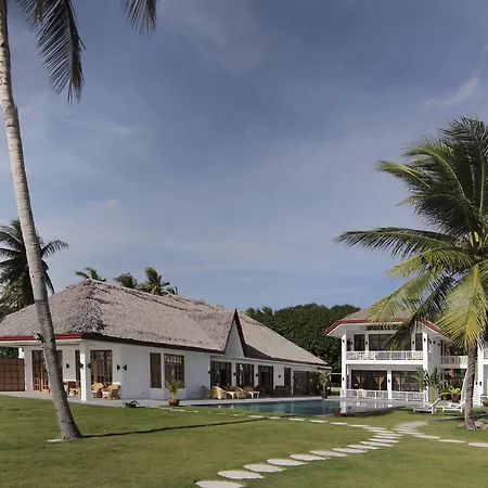 Sea-Dream-Resorts-Dauin-Exterior