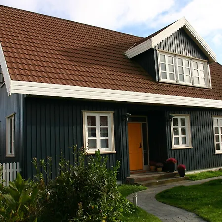 Guesthouse-Heba-Stokkseyri-Exterior