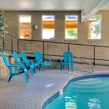 Moose-Creek-Lodge-Suites-Cody-Amenities