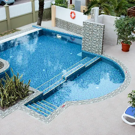 Pirogue-Lodge-Baie-Sainte-Anne-Macro-Details