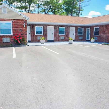 The-Lancaster-Motel-By-Oyo-Ronks-Near-Paradise-Exterior