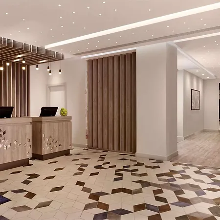 Doubletree-By-Hilton-Coventry-Building-Society-Arena-Hotel-Interior