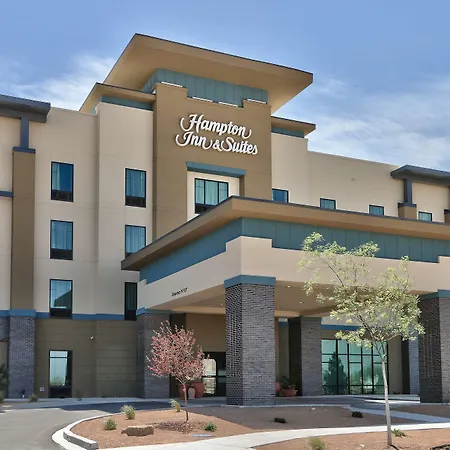 Hampton-Inn-Suites-Artesia-Exterior