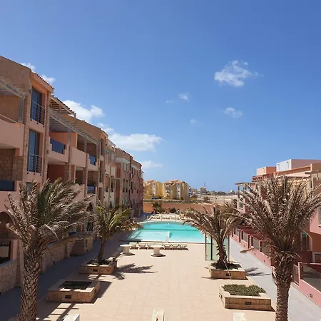 Aparthotel-Por-Do-Sol-Sal-Rei-Exterior