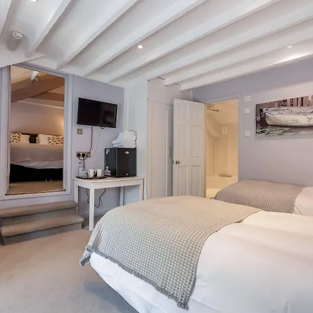 The-Bickley-Mill-Bed-Breakfast-Newton-Abbot-Room