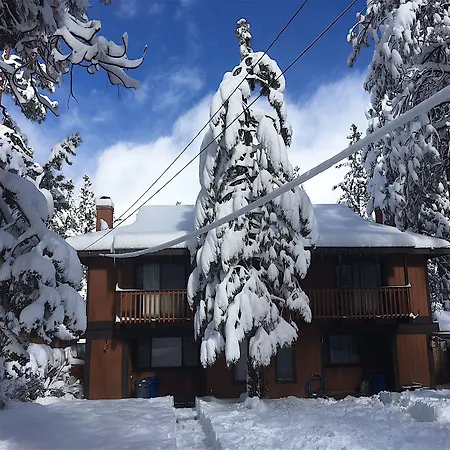 Tao-Cabins-Big-Bear-City-Exterior