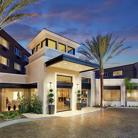 Hilton-Garden-Inn-San-Diego-Mission-Valley-Stadium-Exterior