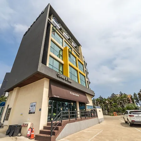 Sunrise-Hotel-Jungmun-Branch-Seogwipo-Exterior