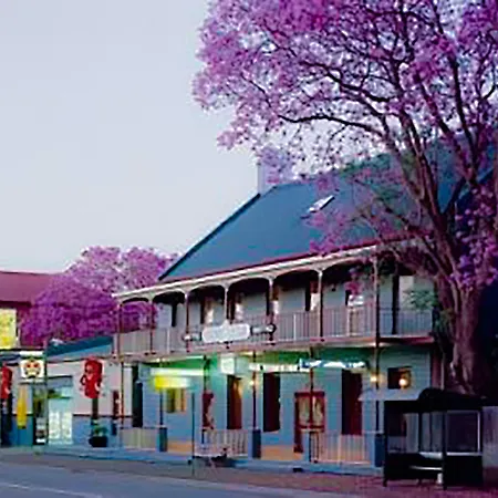 Royal-Hotel-Singleton-Exterior