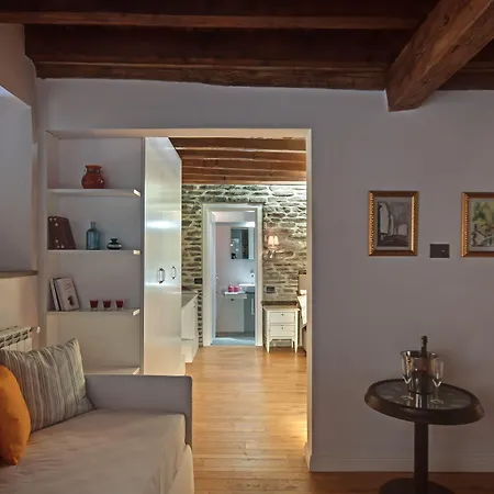 Residenza-DEpoca-Borgo-Albizi-Hotel-Florence-Exterior