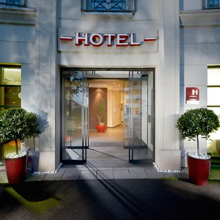 Hotel-De-Berny-Antony-Exterior