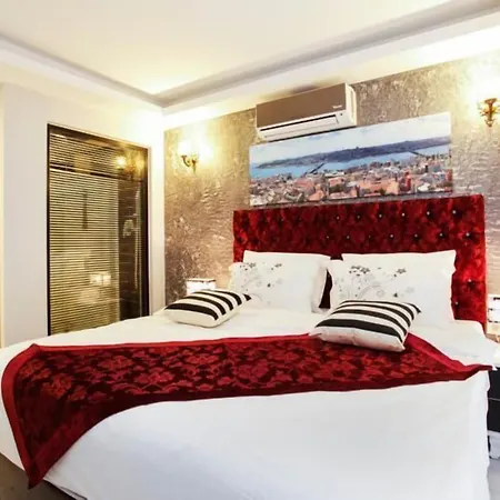 Doorway-Suit-Adults-Only-Istanbul-Room