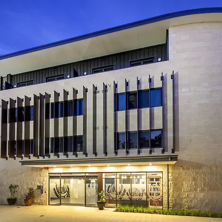 St-CatherineS-On-Park-Perth-Macro-Details