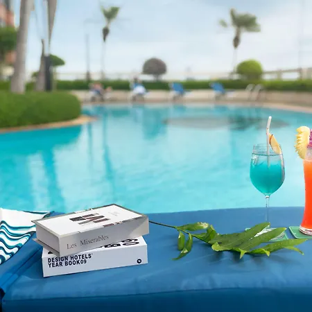 The-Emerald-Hotel-Bangkok-Exterior