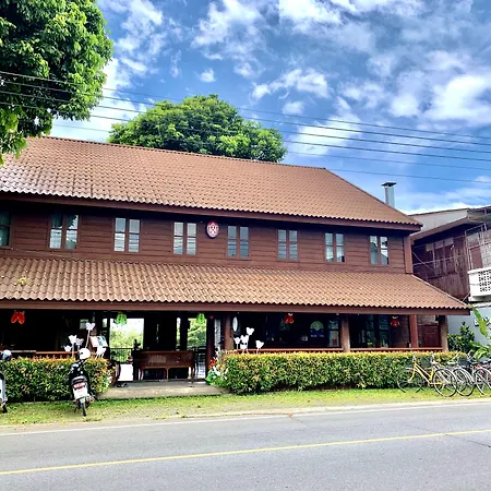 Riverhouse-The-Teak-House-Mae-Sariang-Exterior