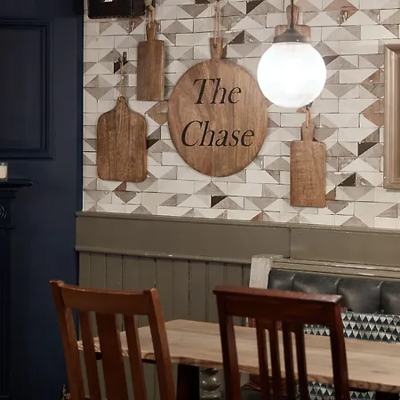 Chase-Inn-By-Greene-King-Inns-Nuneaton-Exterior