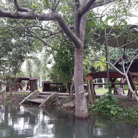Baansuan-Lychee-Maeklong-Resort-Ampawa-Amphawa-Exterior