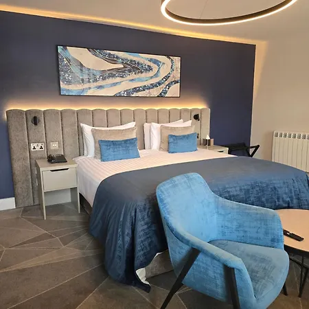 Duke-Of-Normandie-Saint-Peter-Port-Room