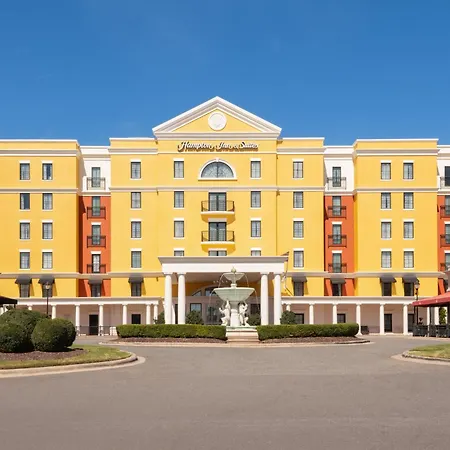 Hampton-Inn-Suites-South-Park-At-Phillips-Place-Charlotte-Exterior