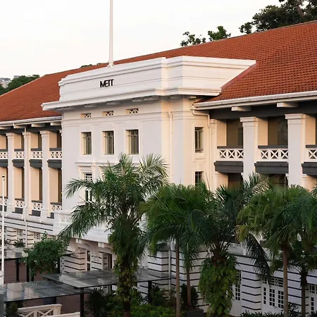 Mett-Singapore-Exterior