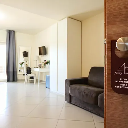 4-Spa-Resort-Hotel-Cannizzaro-Interior