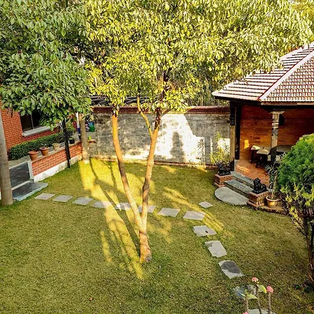 Hotel-Ananda-Inn-Rummindei-Exterior