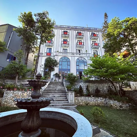 Sapa-Wings-Hotel-Exterior