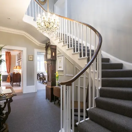 Blaisdon-House-B-B-Flaxley-Corridors