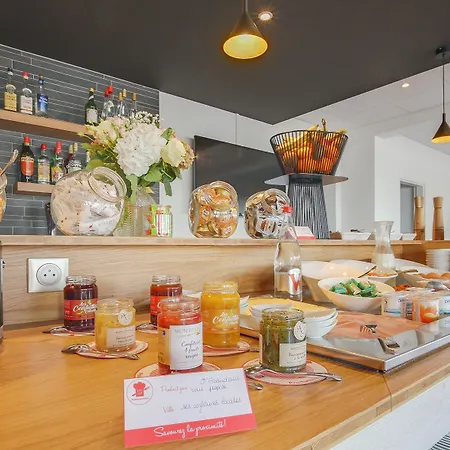 Brit-Hotel-Reims-La-Neuvillette-Exterior