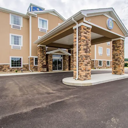 Cobblestone-Hotel-Suites-Orrville-Exterior
