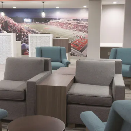 La-Quinta-By-Wyndham-Pittsburg-Hotel-Interior