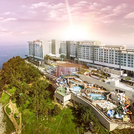Lotte-Resort-Sokcho-Exterior