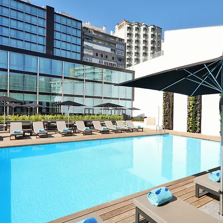 Iberostar-Selection-Lisboa-Hotel-Kitchen