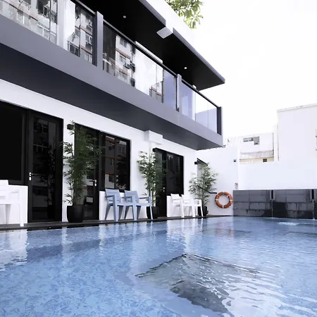 Hotel-Nuve-Urbane-Singapore-Exterior