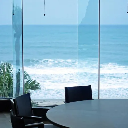 Tanegashima-Iwasaki-Hotel-Minamitane-Macro-Details