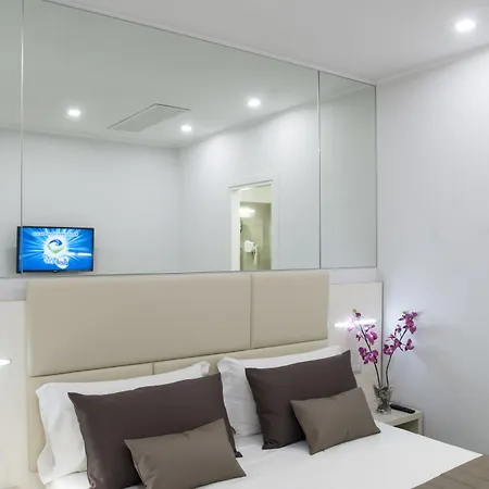 Merulana-Holidays-Rome-Room