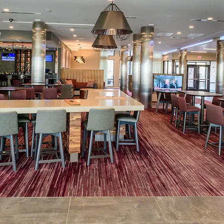 Courtyard-By-Marriott-Lake-Jackson-Business