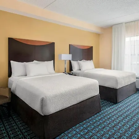 Fairfield-Inn-Suites-By-Marriott-Baltimore-Downtown-Inner-Harbor-Room