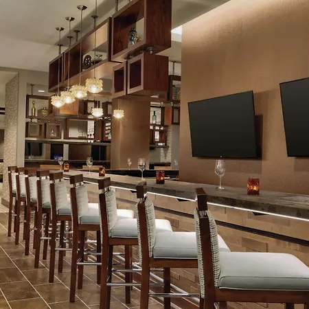 Embassy-Suites-By-Hilton-South-Jordan-Salt-Lake-City-Exterior