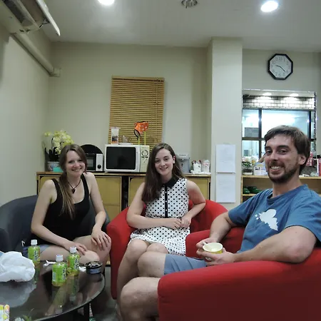 Hotel-Lucky-Osaka-Exterior