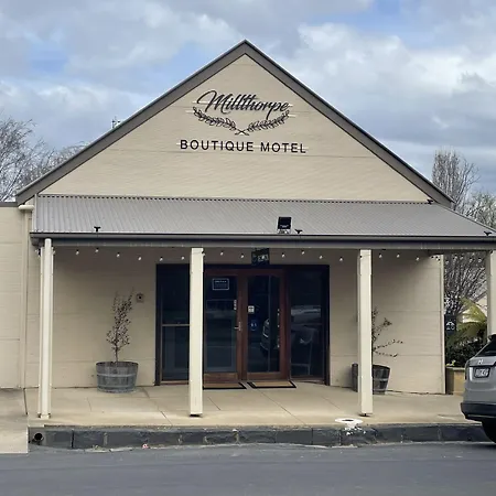 Millthorpe-Motel-Exterior