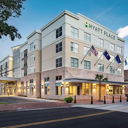 Hyatt-Place-Sumter-Downtown-Exterior