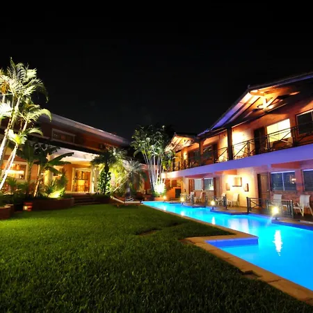 Villa-Floreal-Hotel-Boutique-Asuncion-Exterior